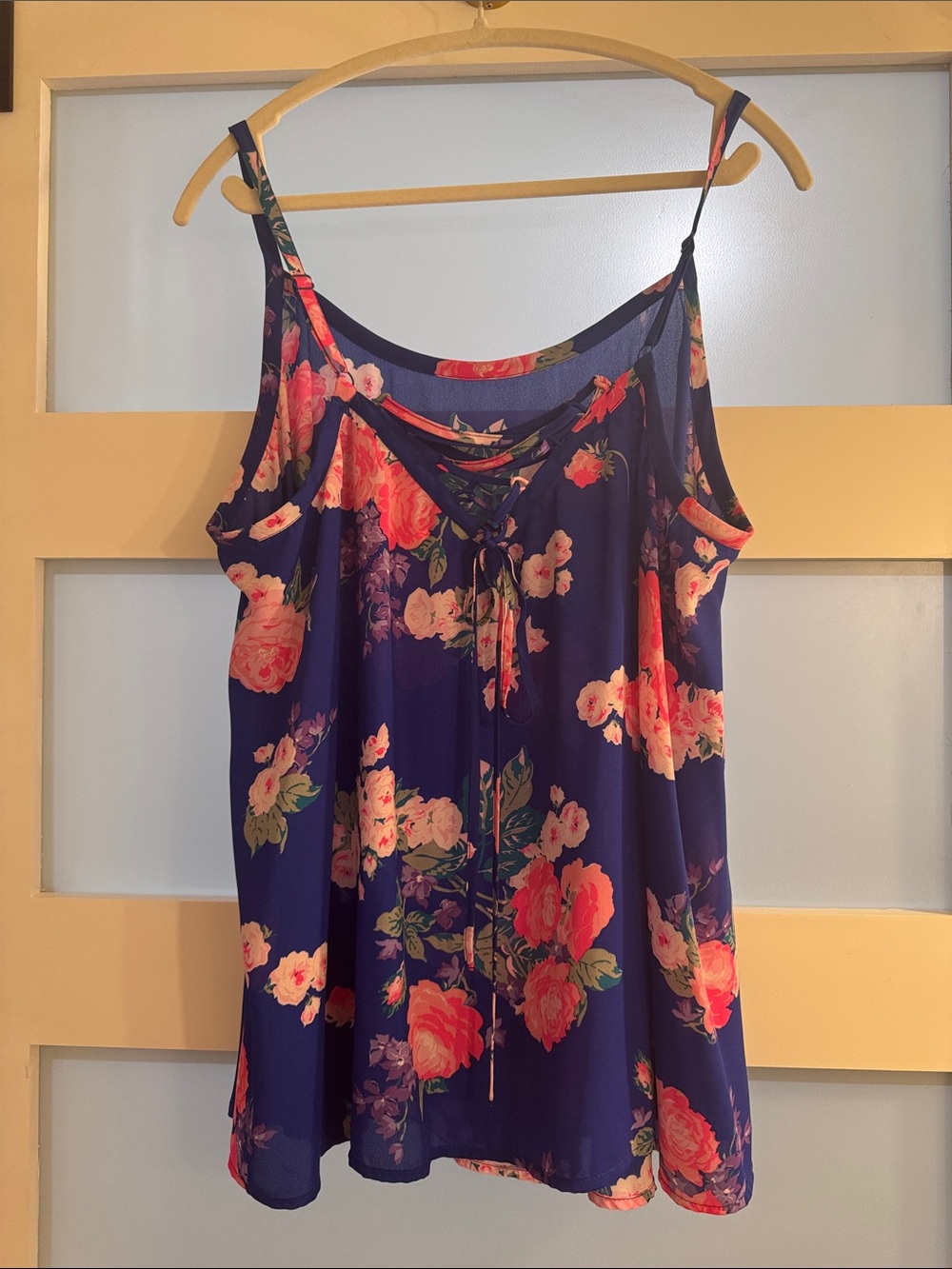 torrid Blue Floral Tank lace back detail